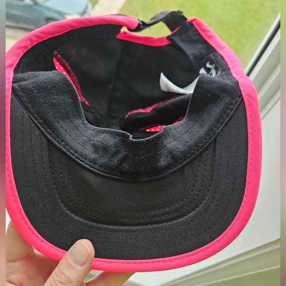 Nike black and pink featherlight dri-fit dri fit hat baseball cap gym o/S youth - Picture 8 of 10